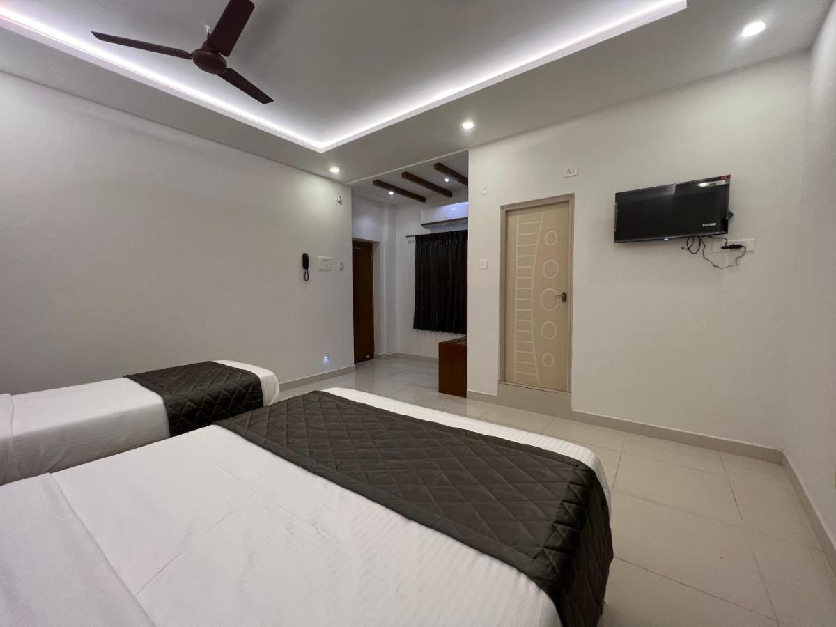 Le Hotel Host Tiruchirappalli 외부 사진
